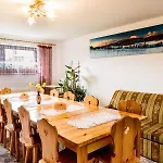 Agrozacisze Feriegård Zubrzyca Gorna